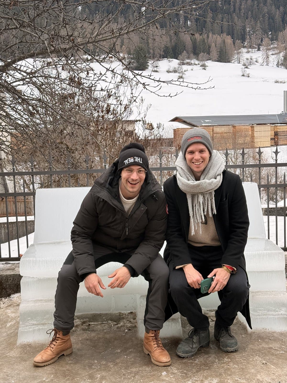Jordan Daubinet and Joel Del le Fuente, founders of VibeSell